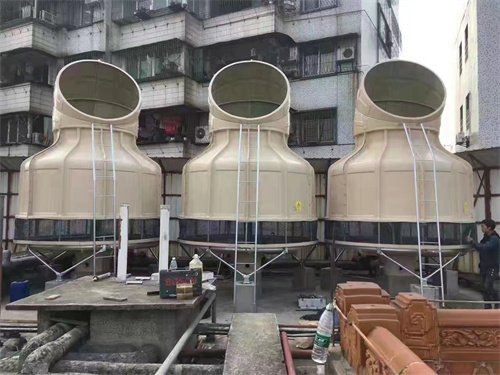玻璃鋼化糞池的的使用壽命與抗壓強(qiáng)度有關(guān),玻璃鋼化糞池的優(yōu)點(diǎn)